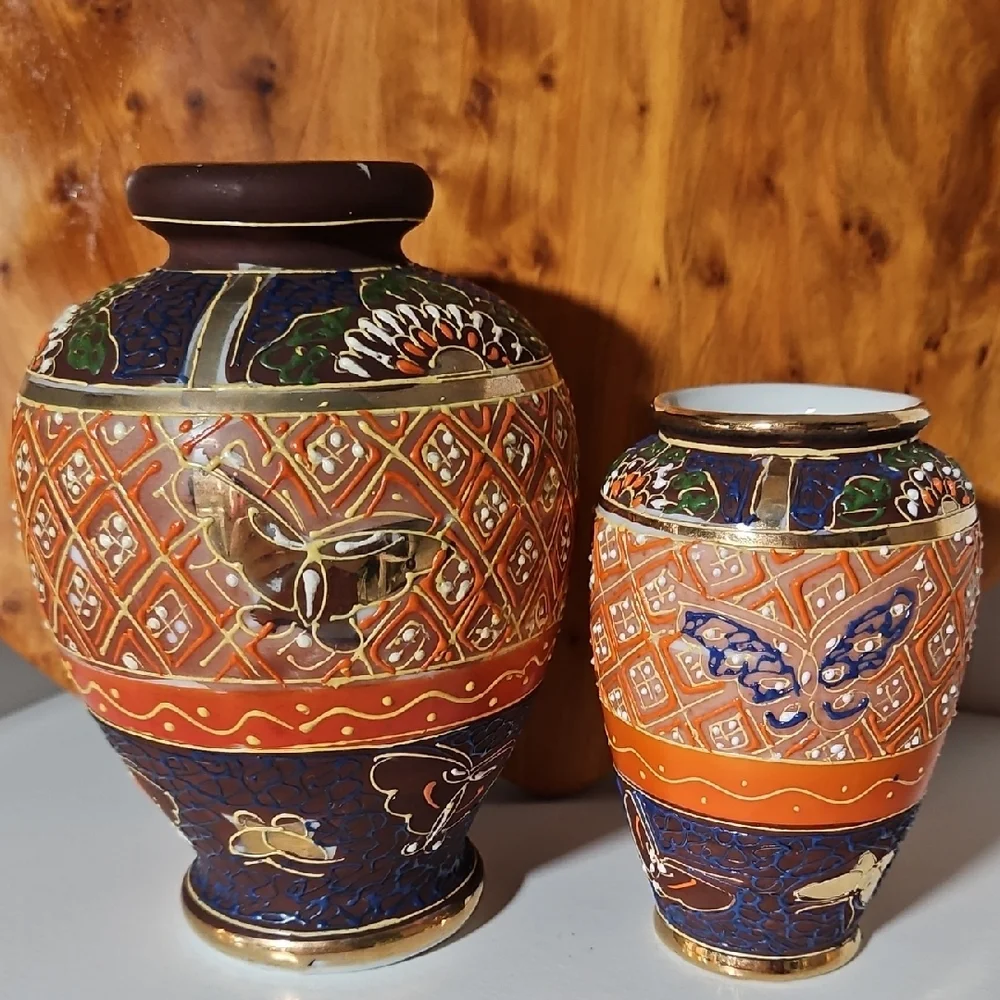 VTG Hand Painted Goldcastle Japan Moriage Butterfly Vase, Set of 2